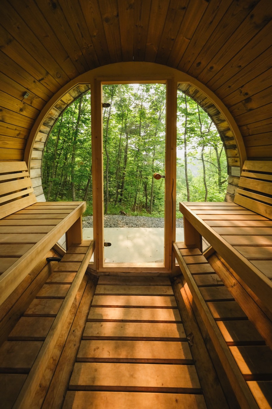 Black Oak Lodge bathroom with modern finishes